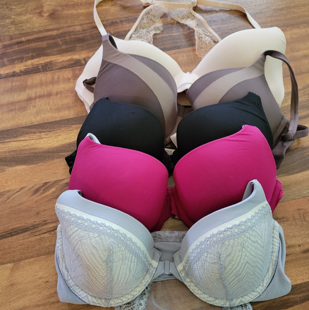 5 32D Victorias Secret Bras